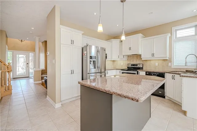 Additional image 9 of 76 Moorland Cres