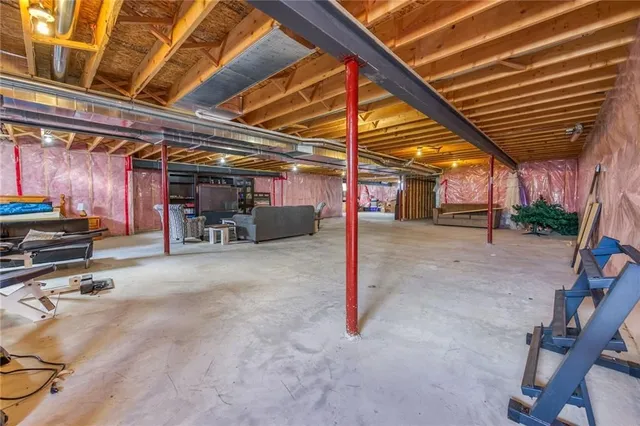 Additional image 31 of 152 POPLAR St