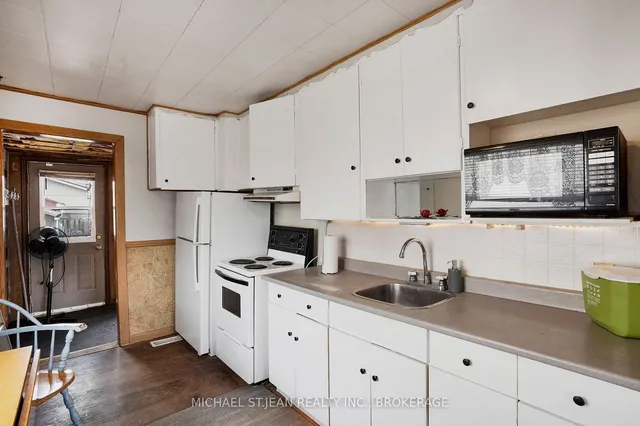 Additional image 12 of 296 Julian Ave