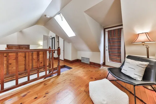 Additional image 35 of 33 MOUNTAIN Ave