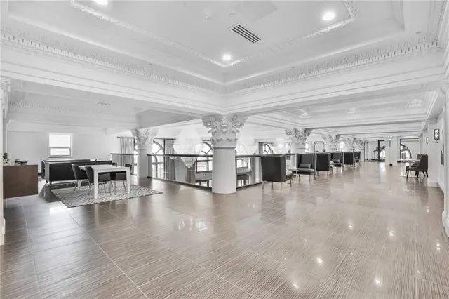 Additional image 13 of 112 King St Unit 1111