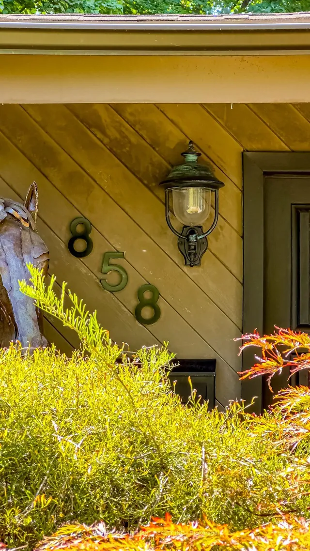 Additional image 2 of 858 Montgomery Dr