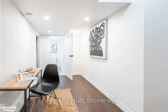 Additional image 21 of 162 AVONDALE St