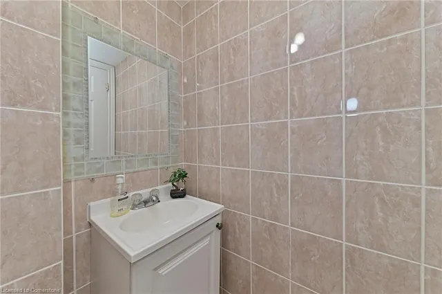 Additional image 31 of 98 Riverdale Dr