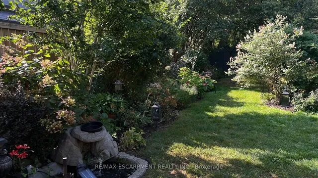 Additional image 38 of 80 Alanson St