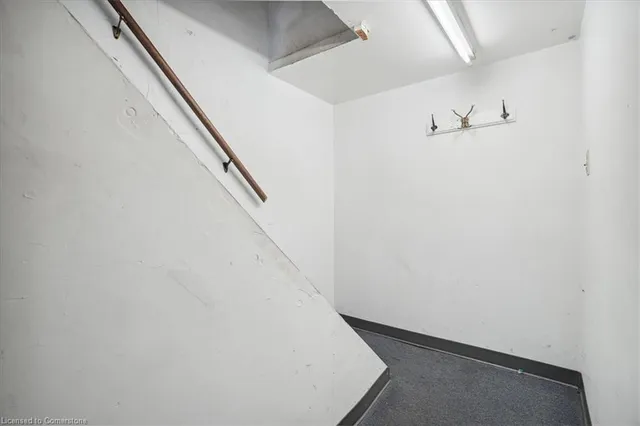 Additional image 23 of 142 Emerson St