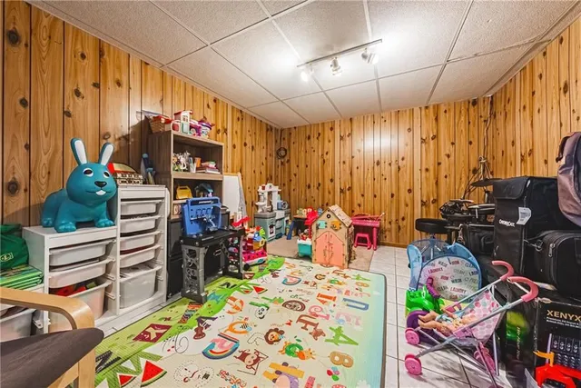 Additional image 19 of 52 HOOVER Cres