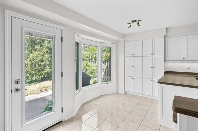 Additional image 14 of 80 STRATHROY Cres