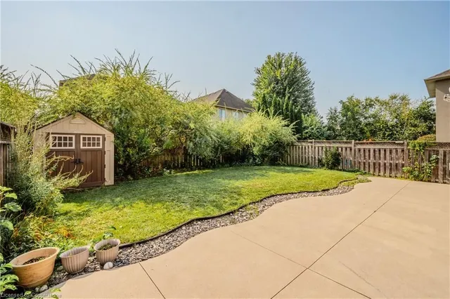 Additional image 43 of 76 Moorland Cres