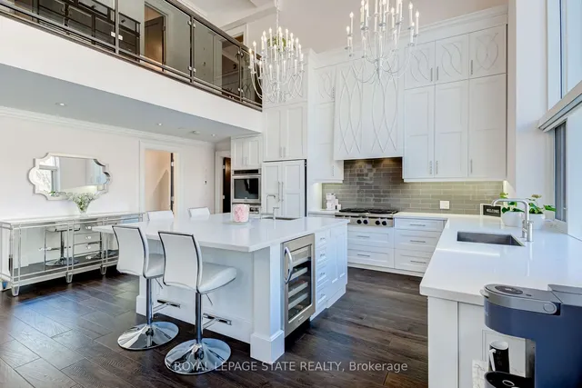 Additional image 2 of 397 King St Unit 215