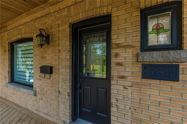 Additional image 6 of 564 ABERDEEN Ave