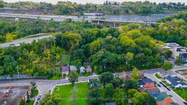 Additional image 37 of 249 Charlton Ave