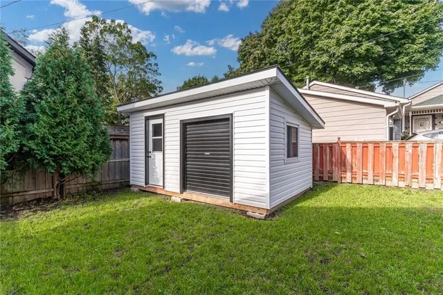 Additional image 29 of 2 JAMES St