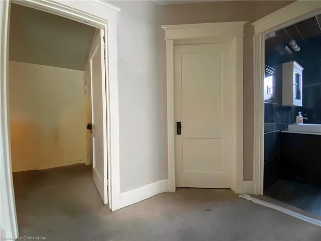 Additional image 9 of 31 Ottawa St