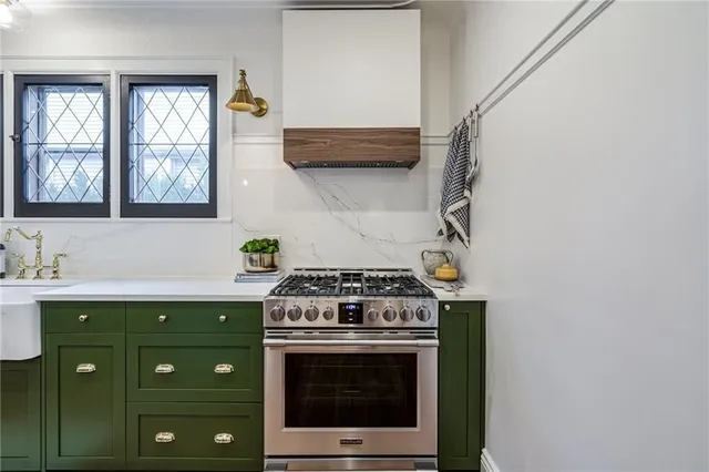 Additional image 19 of 111 LAKE AVENUE Dr