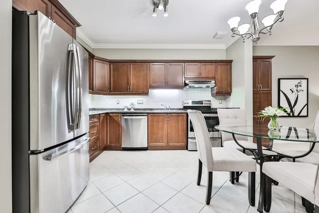 Additional image 32 of 40 GROVETREE Trail