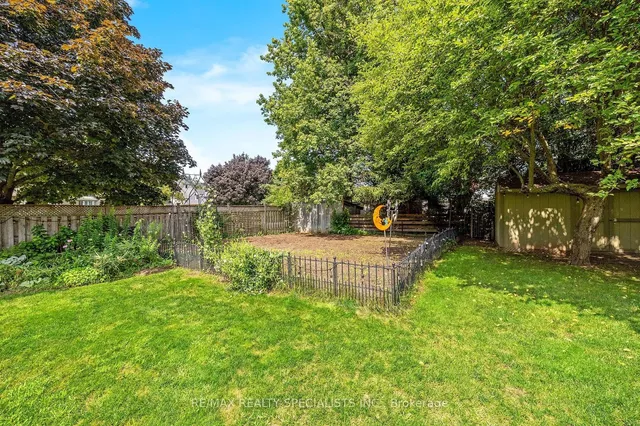 Additional image 37 of 6 Vanstraalen St