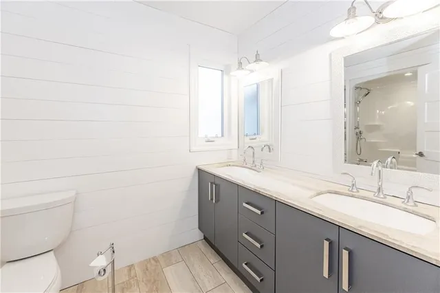 Additional image 15 of 106 OVERDALE Ave