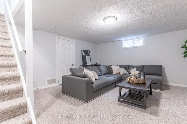 Additional image 14 of 23 Woodman Dr Unit 3