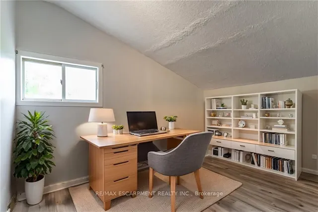 Additional image 18 of 15 Agnes St