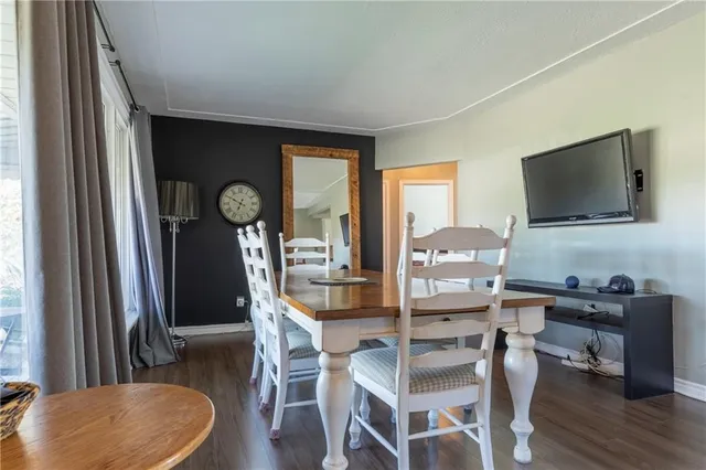 Additional image 11 of 44 SANDALWOOD Ave