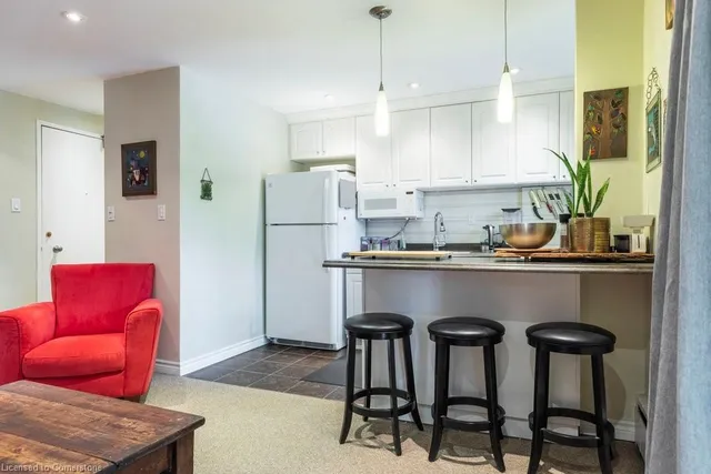 Additional image 27 of 40 Robinson St Unit 307