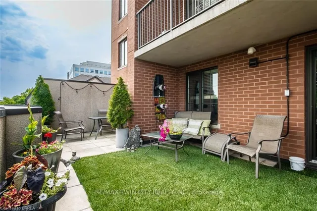 Additional image 22 of 47 Caroline St Unit 403