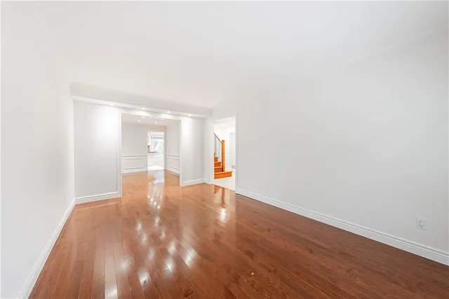 Additional image 15 of 494 DICENZO Dr