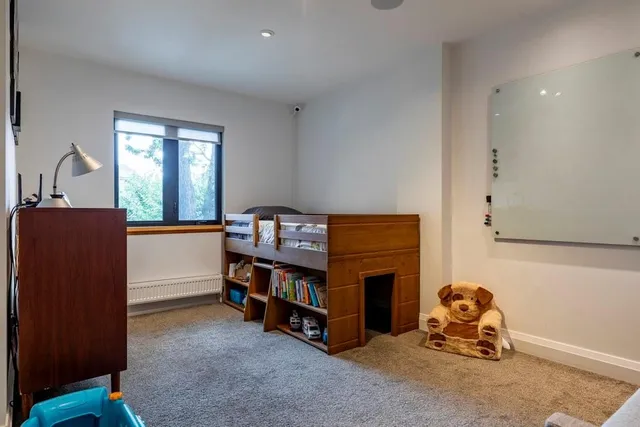 Additional image 29 of 15 MELROSE Ave