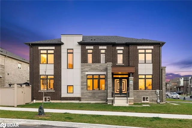 Primary image of 5 Cattail Cres