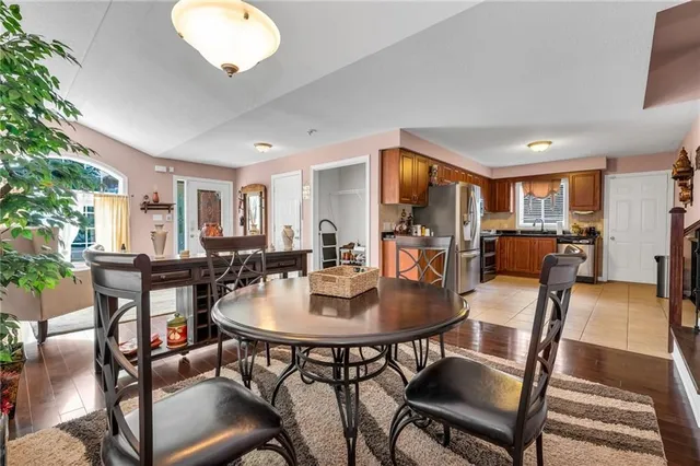 Additional image 3 of 97 HANNON Cres