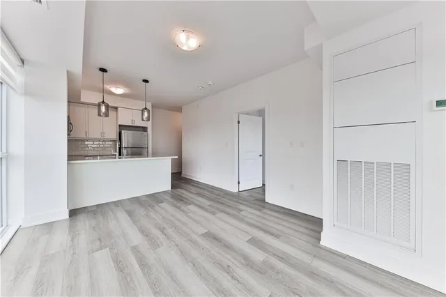 Additional image 11 of 460 DUNDAS St Unit 705