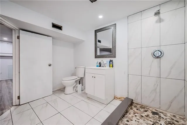 Additional image 23 of 1650 KING St