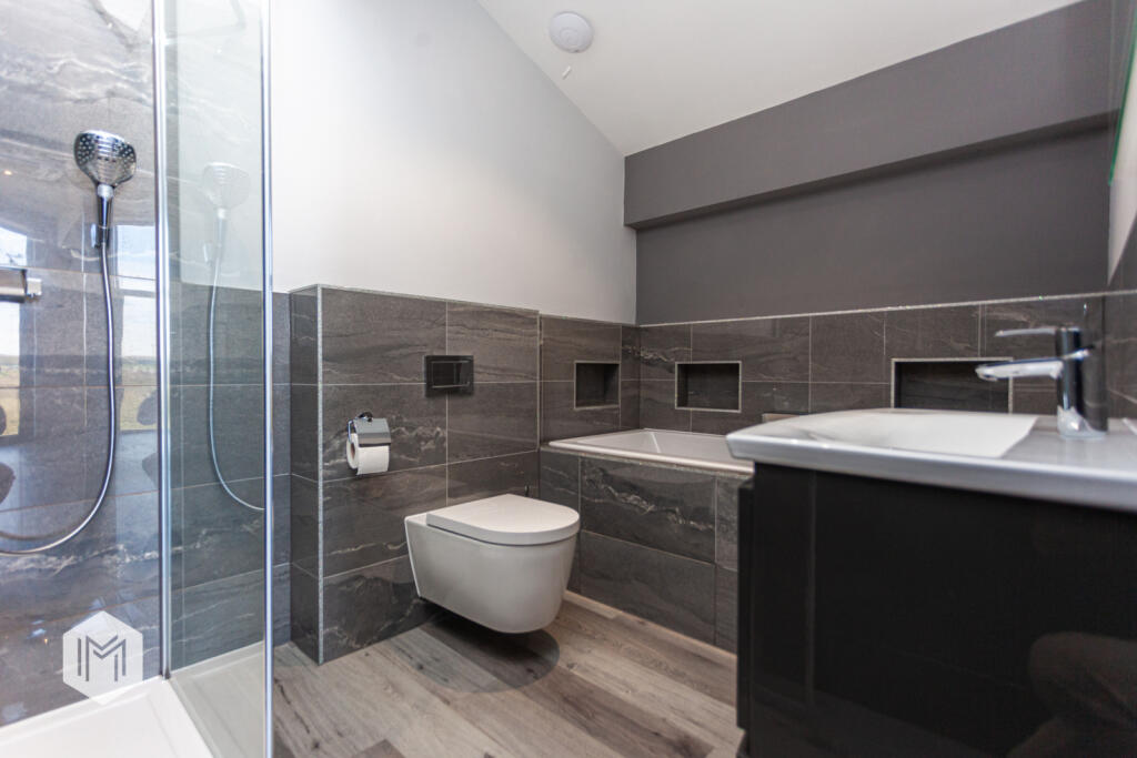 Additional image 20 of Roman Road, Hoddlesden, Darwen, Lancashire, BB3 3PP