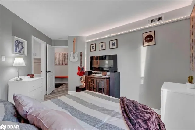 Additional image 15 of 135 James Street South St Unit 612