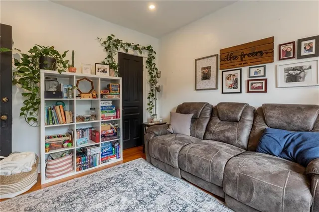 Additional image 19 of 81 DUNSMURE Rd