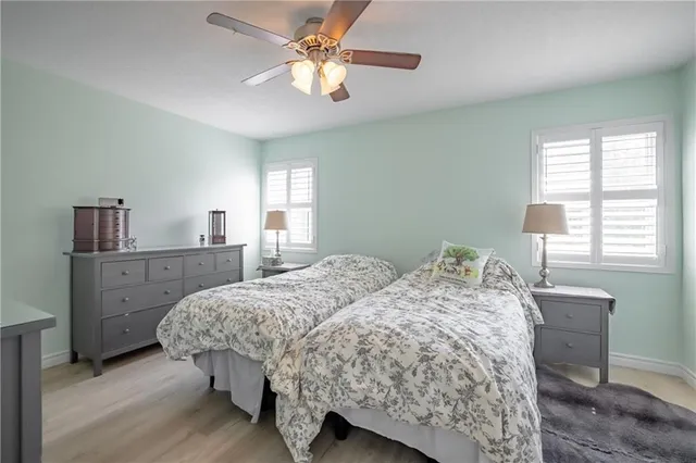 Additional image 15 of 93 BRADLEY Ave