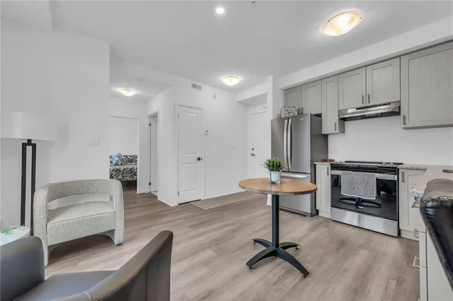 Additional image 12 of 5 HAMILTON St Unit 405