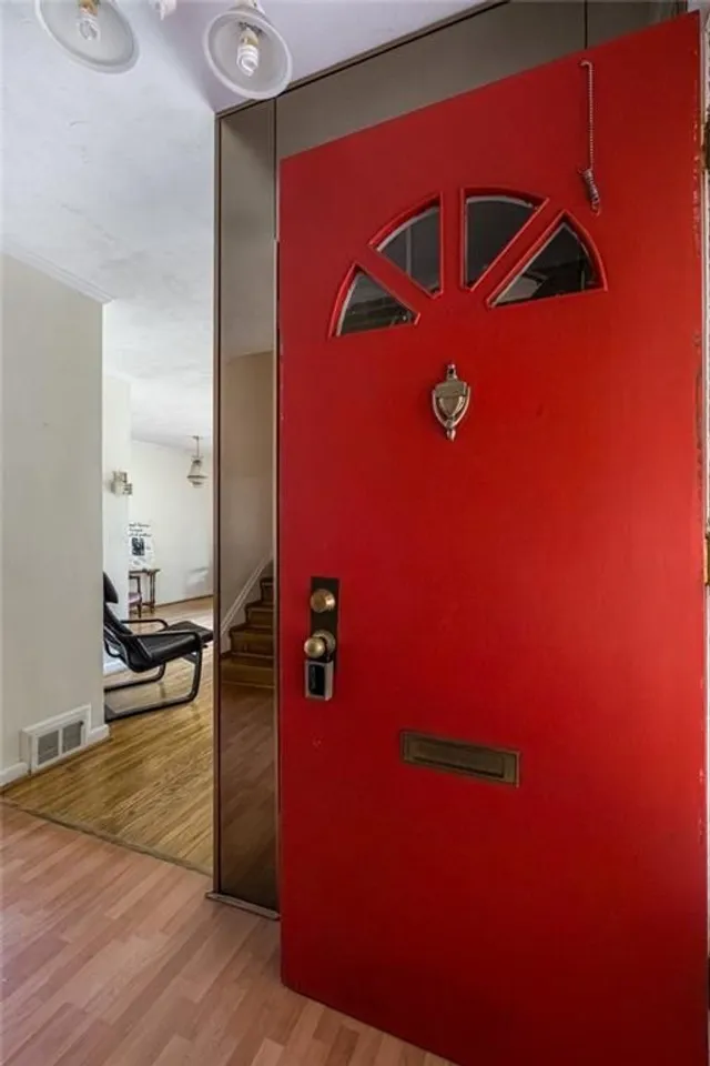 Additional image 5 of 104 HOSTEIN Dr