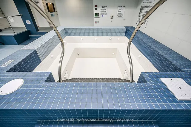 Additional image 35 of 120 Duke St Unit 704