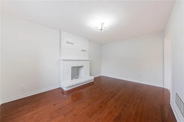 Additional image 22 of 494 DICENZO Dr