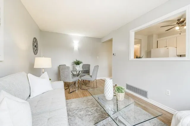 Additional image 12 of 1350 LIMERIDGE Rd Unit 28