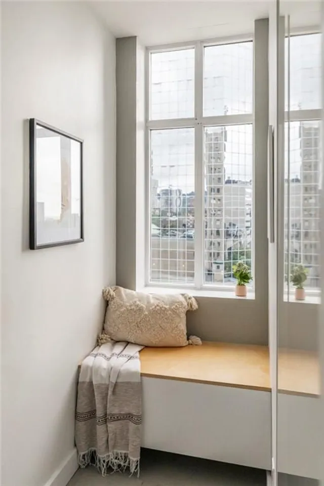 Additional image 33 of 36 JAMES St Unit 702