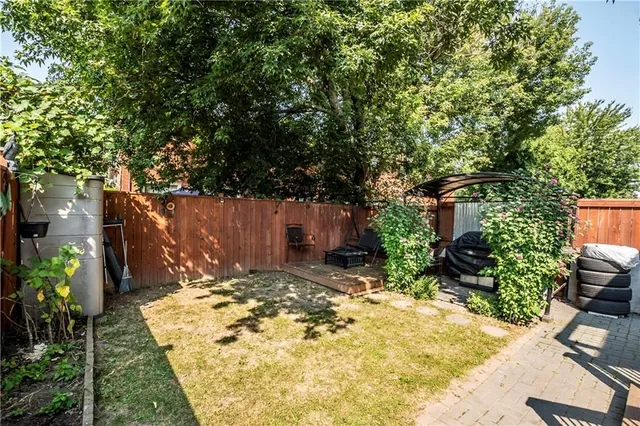 Additional image 33 of 607 KNOX Ave