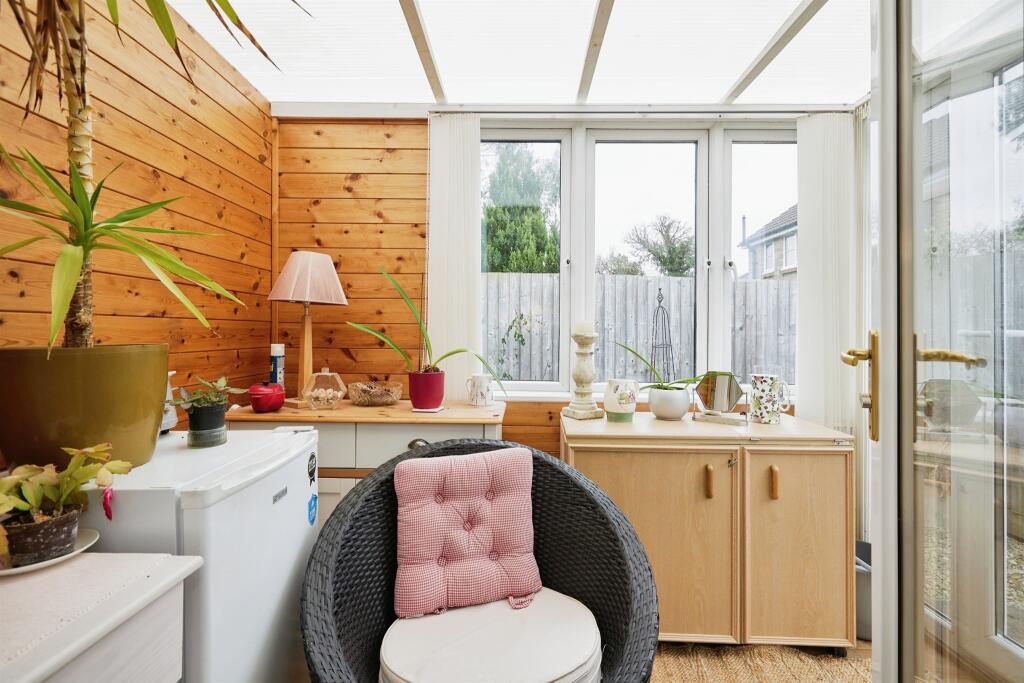 Additional image 13 of Saunters Close, Wincanton