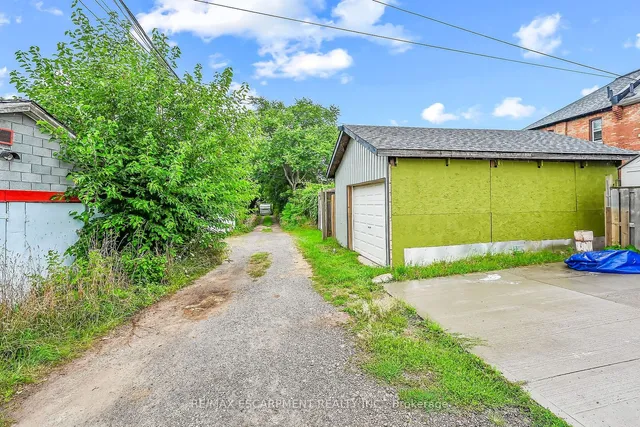 Additional image 36 of 33 Shaw St