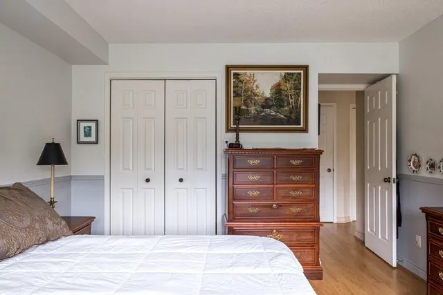 Additional image 19 of 180 LIMERIDGE Rd Unit 301