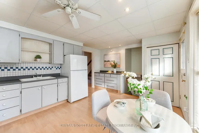 Additional image 8 of 79 Glen Castle Dr