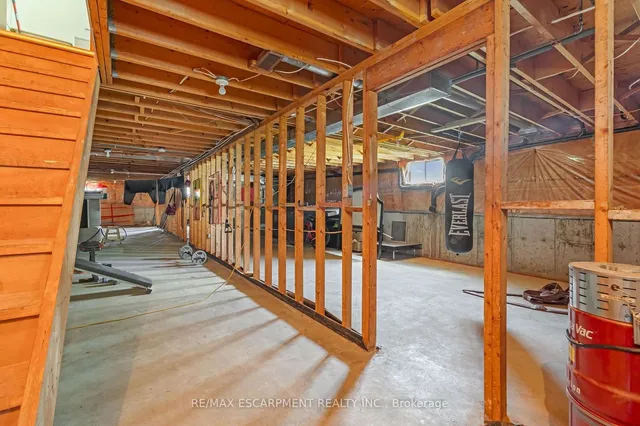 Additional image 27 of 3385 Binbrook Rd