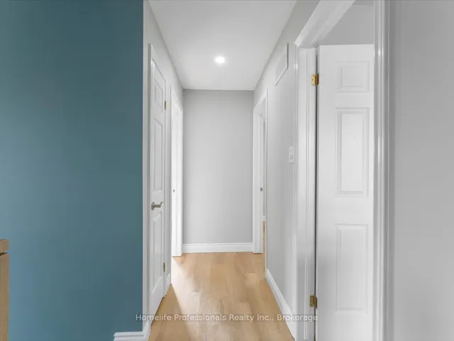 Additional image 25 of 55 Alexsia Crt